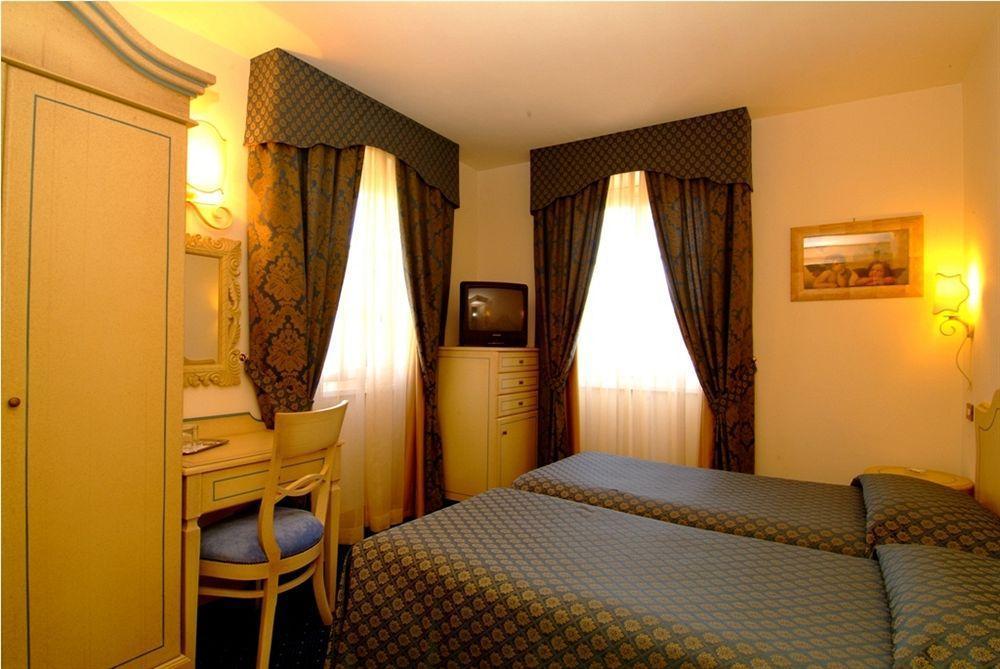 Hotel Goya Forte dei Marmi Esterno foto