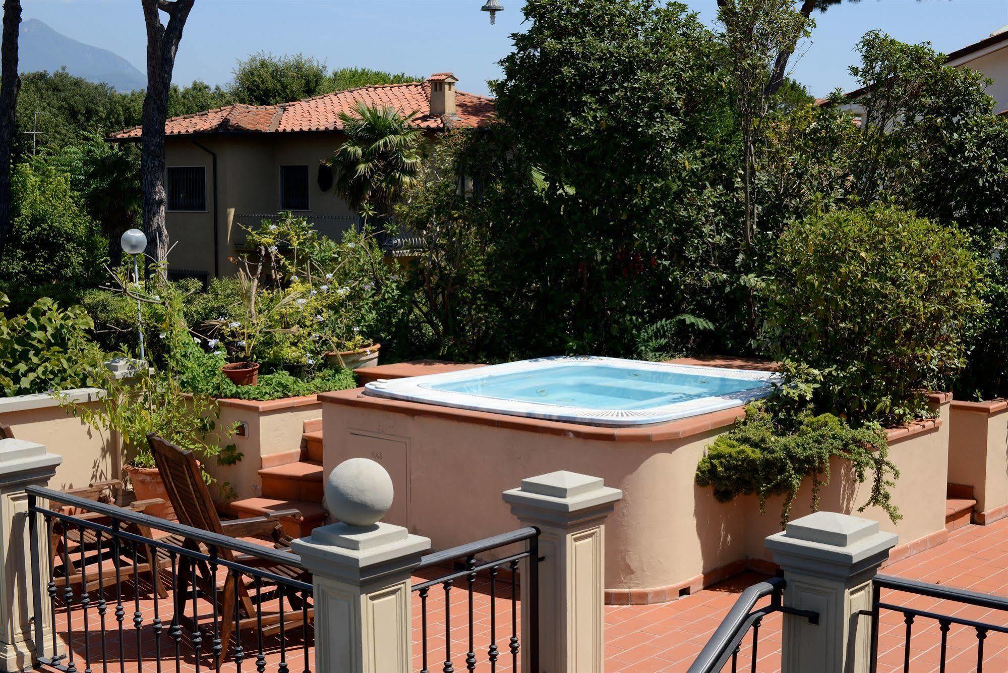 Hotel Goya Forte dei Marmi Esterno foto